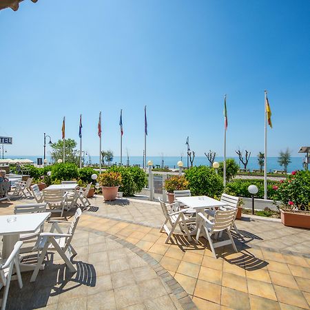 Hotel Pietra Di Luna ไมยอรี ภายนอก รูปภาพ