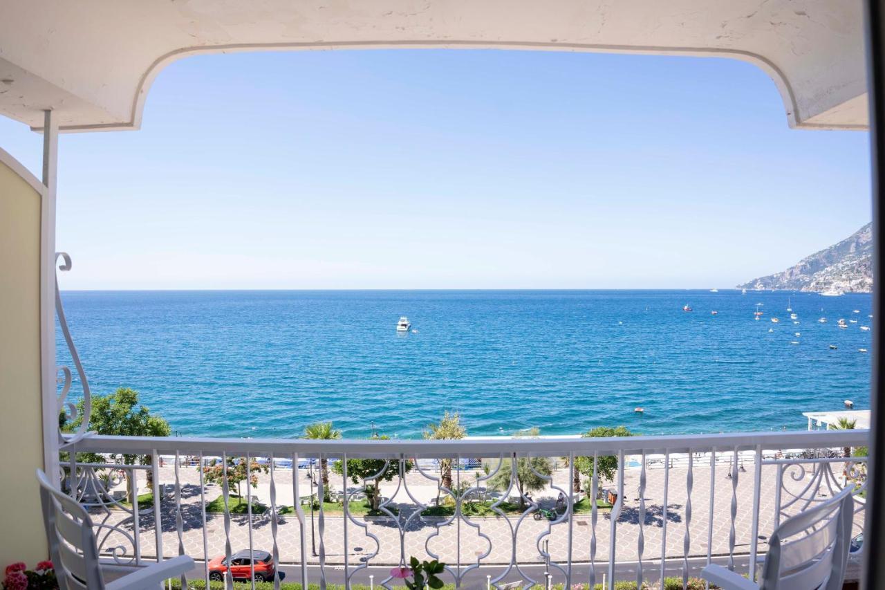 Hotel Pietra Di Luna ไมยอรี ภายนอก รูปภาพ